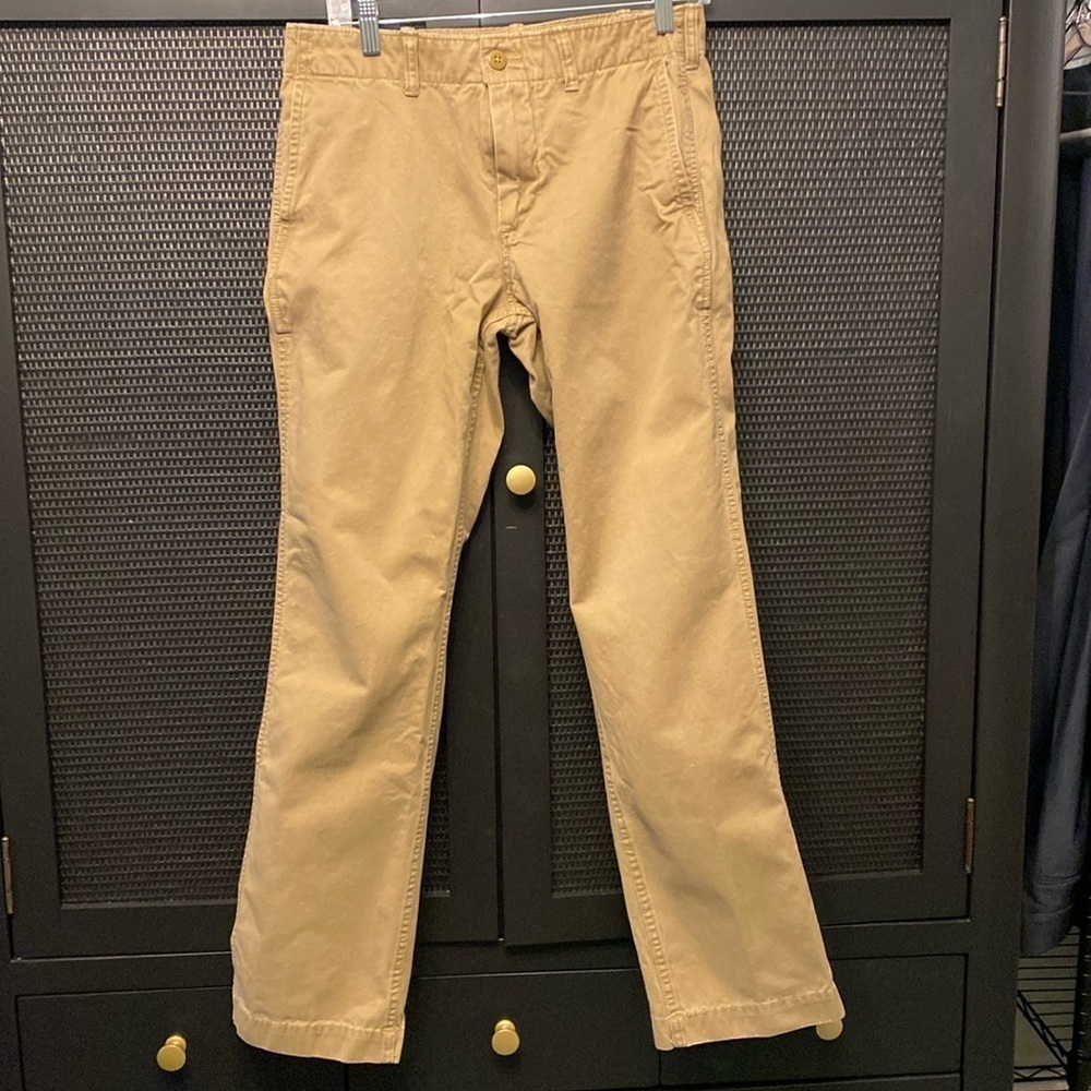 Gap Men’s Khakis Flat Front 30 Waist 32 Length